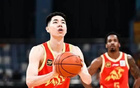 朱俊龍傷腳赴醫(yī)，國家隊(duì)鋒線傷病頻發(fā)。